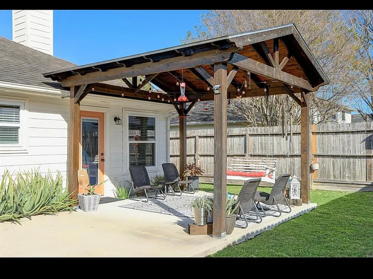 4508 Stonebridge Dr — Photo 19