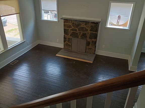 5th image of 1207 N Chamberlain Ave