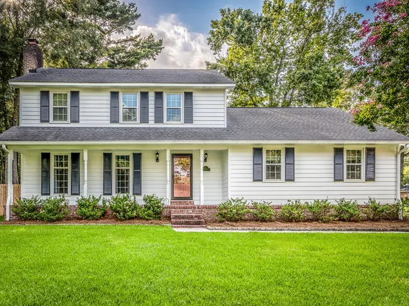 100 Brailsford Rd, Summerville, SC 29485