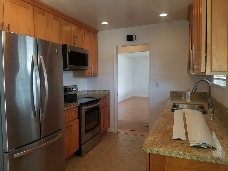2394 Pauline Dr — Photo 6