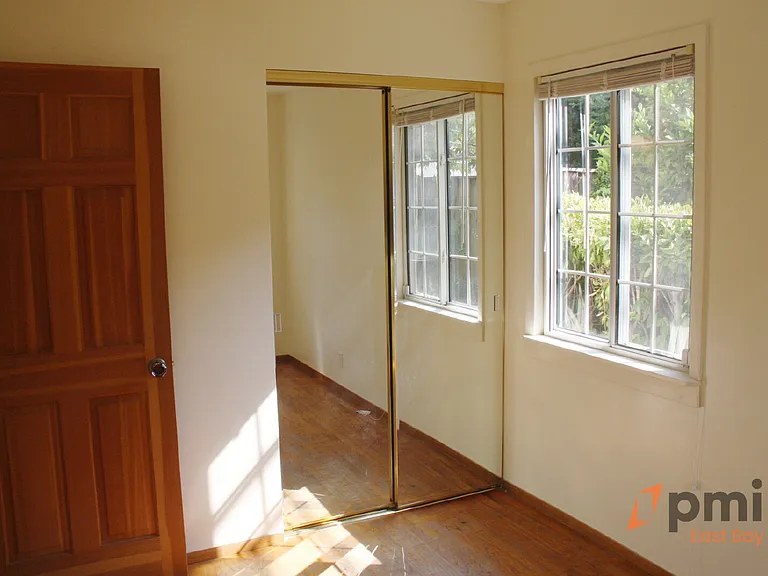 2307 Collins Ave — Photo 11
