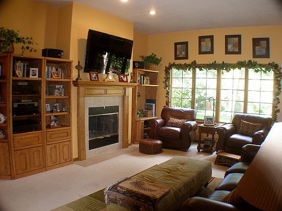 2nd image of 3098 Kindlewood Ln