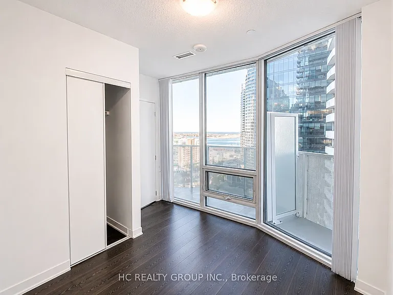 88 Harbour St #1801 — Photo 10