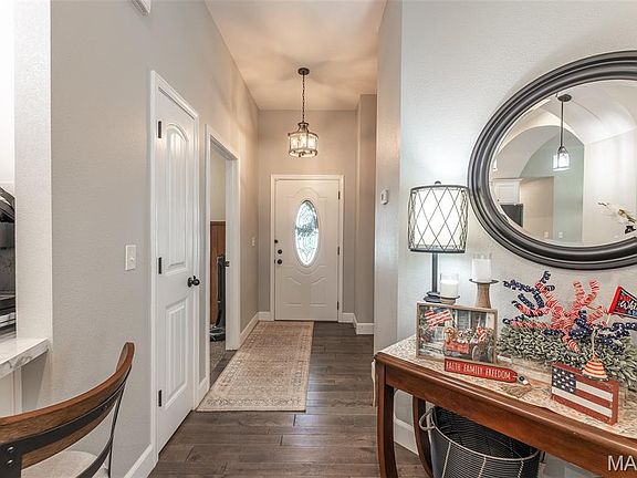 4th image of 347 Christina Ln