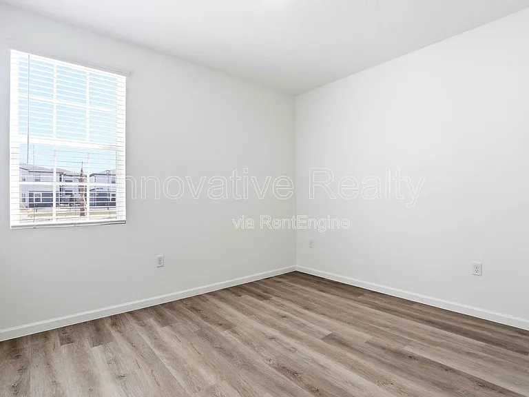 Venture Apartments — Photo 105