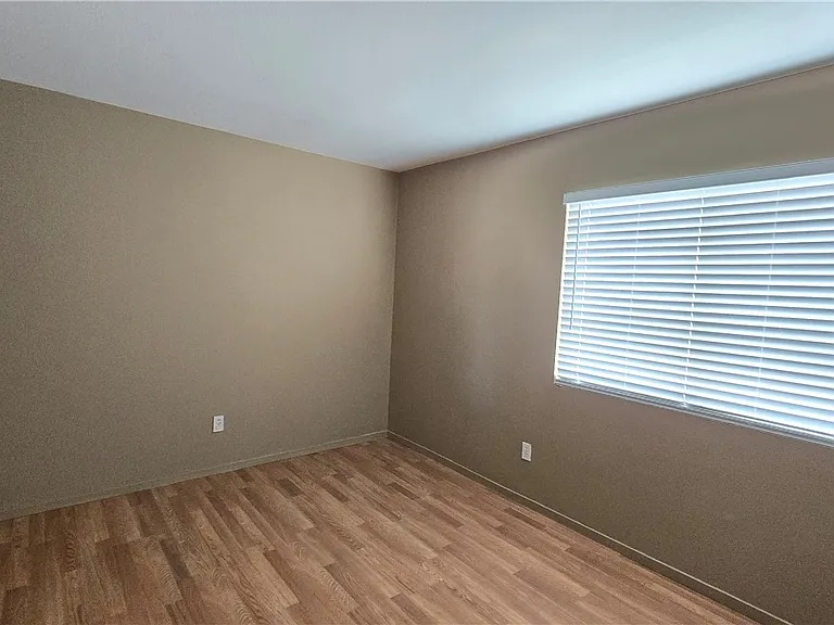 3822 Gulliver St — Photo 25