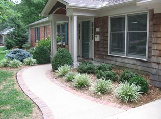 3511 W 93rd St, Leawood, KS 66206