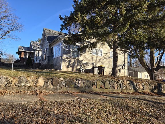 4th image of 2203 15th Ave