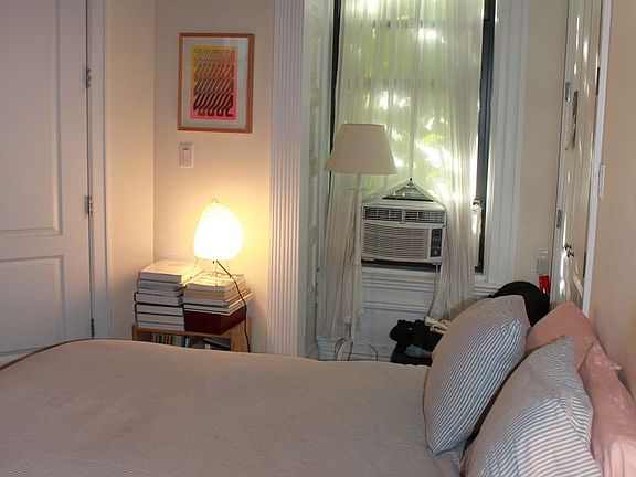 4th image of 1140 Dean St APT 3