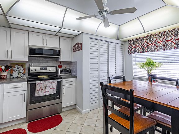 3rd image of 1650 NW 80th Avenue #301