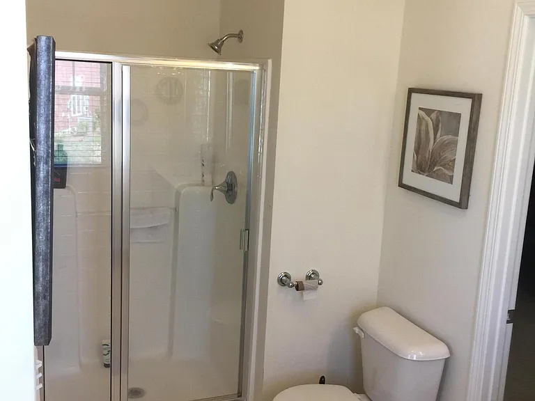637 Briarcliff St — Photo 14
