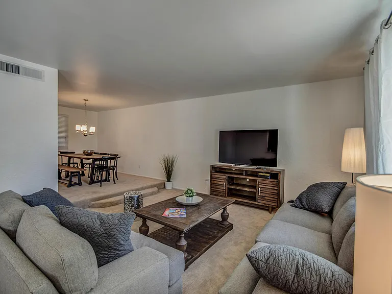 8420 E Keim Dr — Photo 6