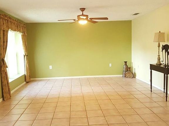 2nd image of 6719 Fountain Ave