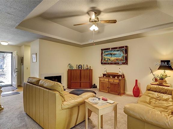 3rd image of 34 Fernwood Ct