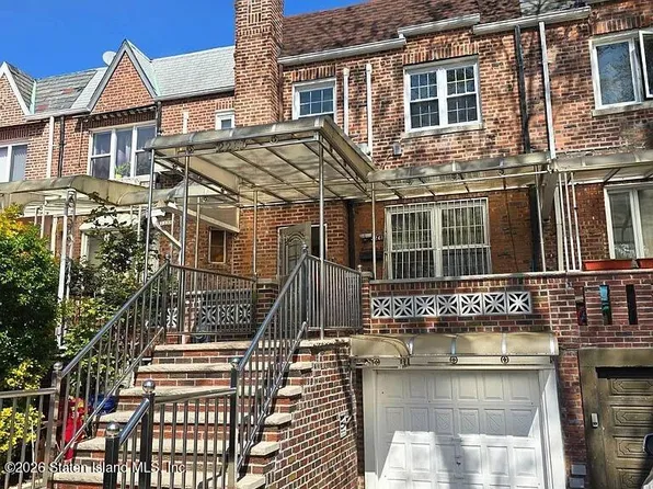 2261 E 18th St, Brooklyn, NY 11229