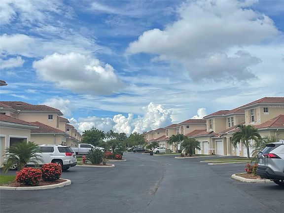 2nd image of 240 W End Dr Unit 1211