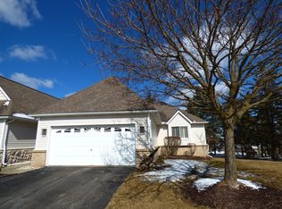 61002 Evergreen Ct #1, South Lyon, MI