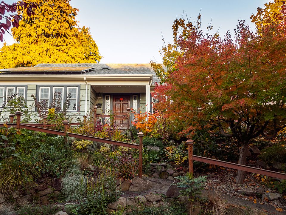 The house in fall