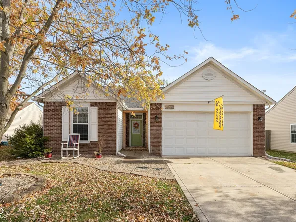 1119 Chateaugay Ct, New Whiteland, IN 46184