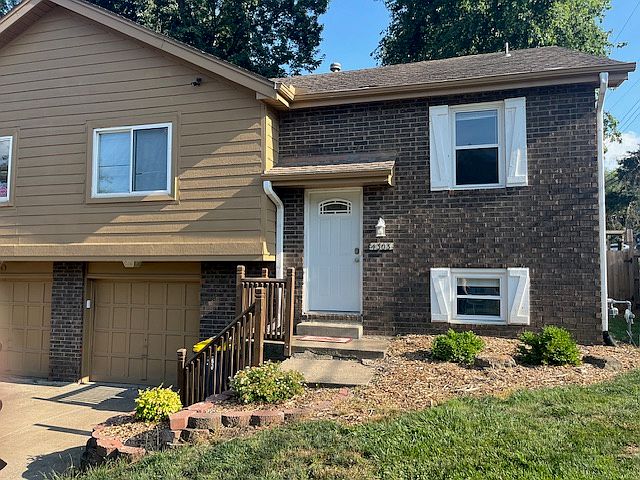 4303 NW 57th Terrace - near SE Elementary School