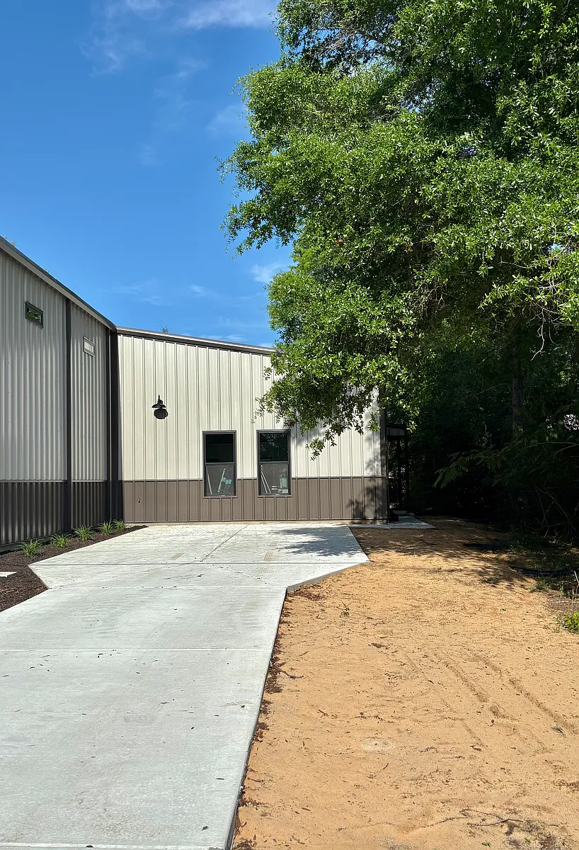 Building Photo - 1441 Live Oak St #1