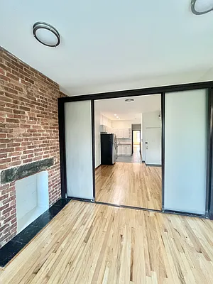 Rented by Compass | media 7