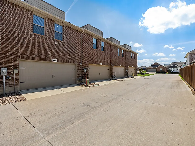 2016 Saddle Way — Photo 21