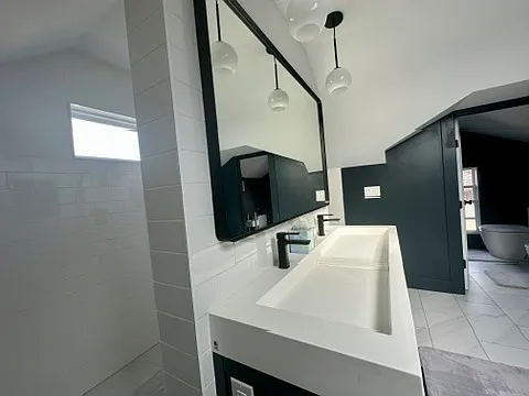 606 Harvard St — Photo 16