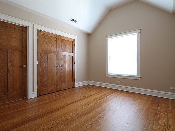 *These photos are of a different apartment in the same build