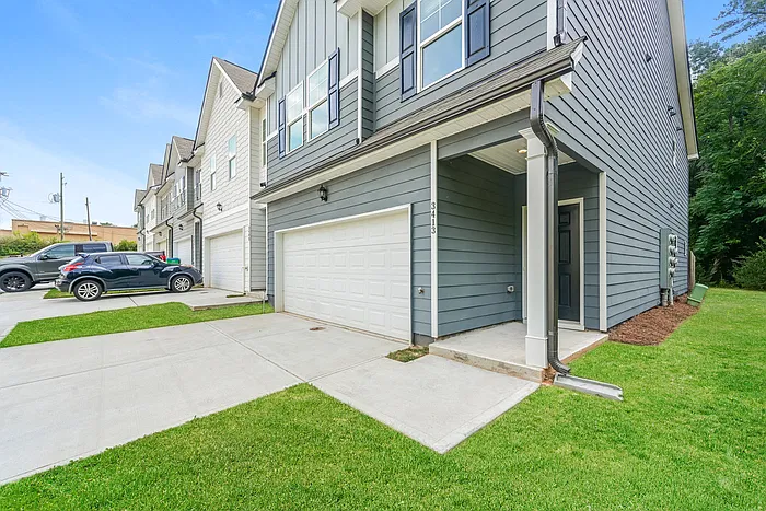 3 bed, 2.5 bath, 1968 sqft, $2,195 — Photo 3