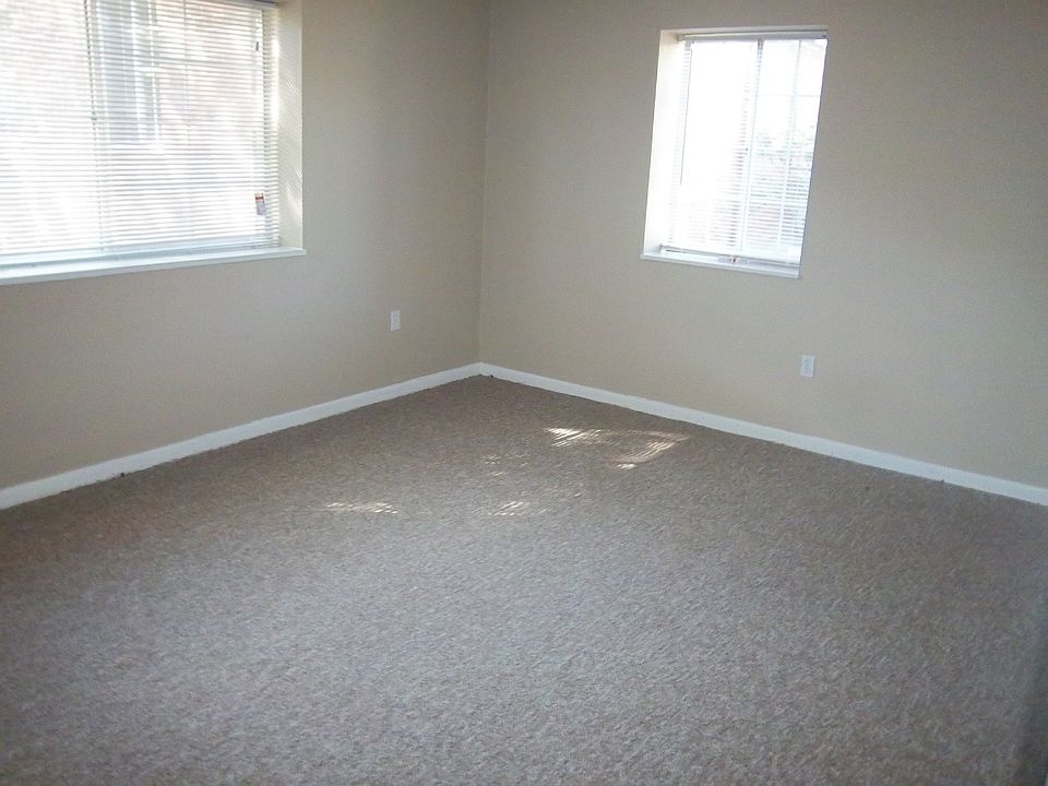 2nd image of 72 Colonel Bell Dr #2nd
