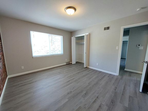 4th image of 210 N Morse Ave #32
