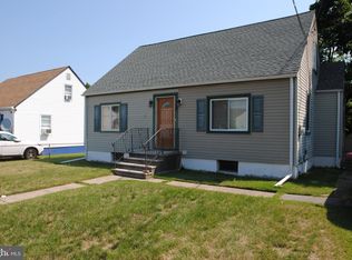 6 Parker Ave, Burlington, NJ 08016
