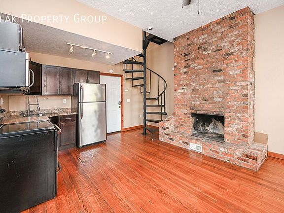 2nd image of 3207 Vine St APT 2