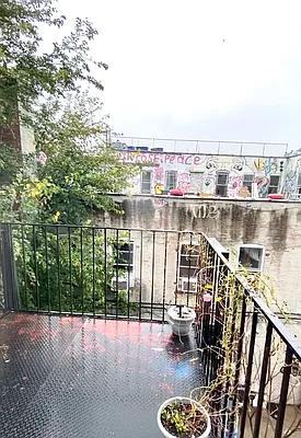 Rented by Nooklyn NYC LLC | media 21