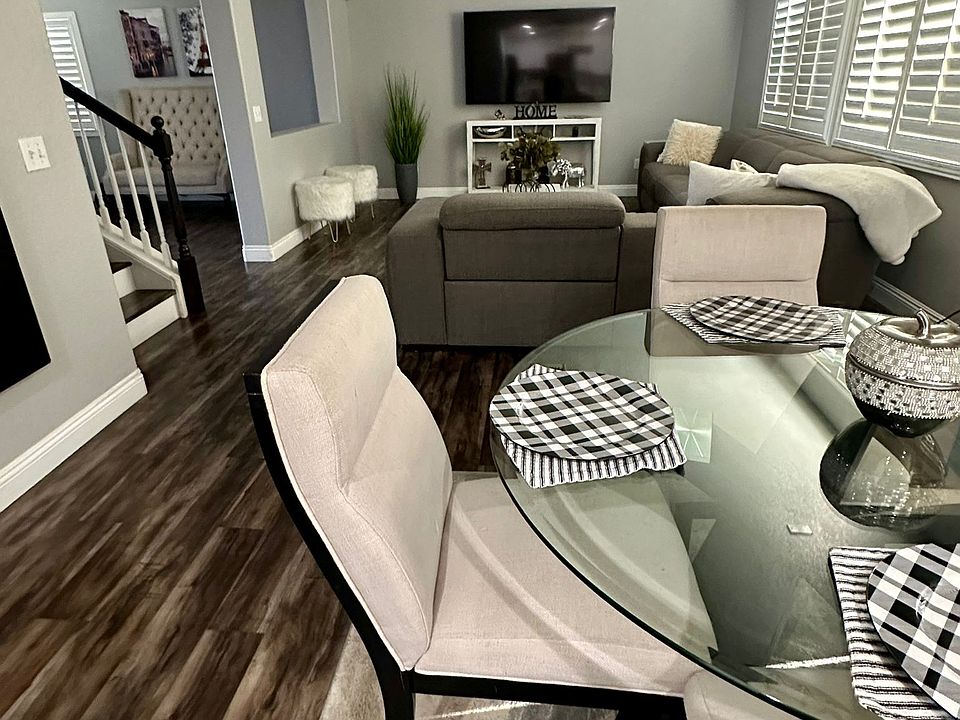 Family / Dining Room