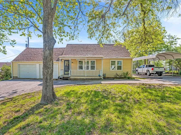 3812 N Kansas Ave, Topeka, KS 66617