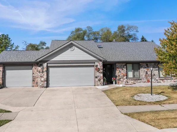 10531 Bay Bridge Rd, Fort Wayne, IN 46845