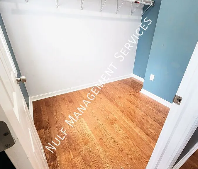 212 57th St — Photo 12
