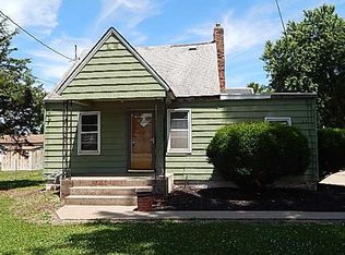 3028 Maury St, Des Moines, IA 50317