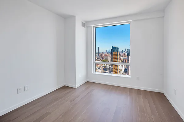 Rented by New York Residence | media 32