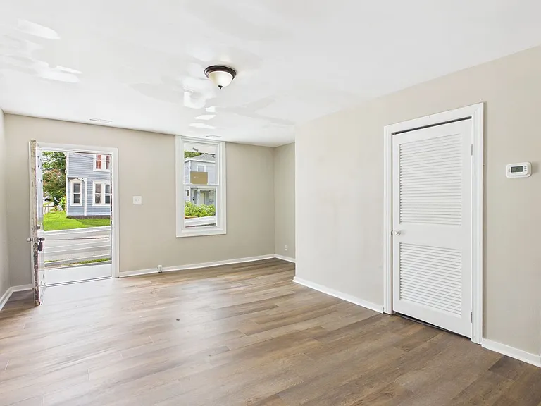 529 Harrison St #B — Photo 6