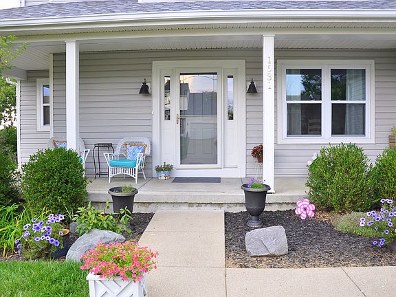 2nd image of 1631 Tollgate Ct