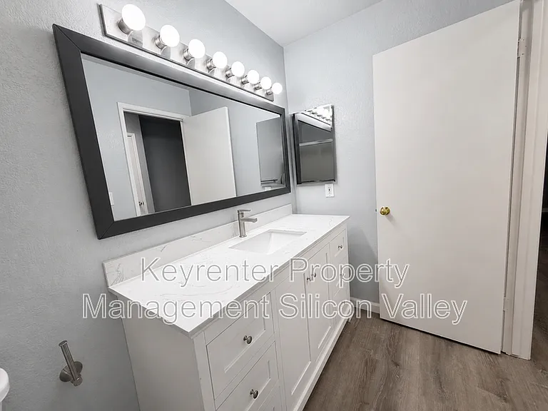 1418 Capurso Way — Photo 16
