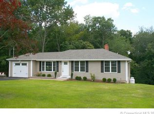43 Maple Ln, Shelton, CT 06484