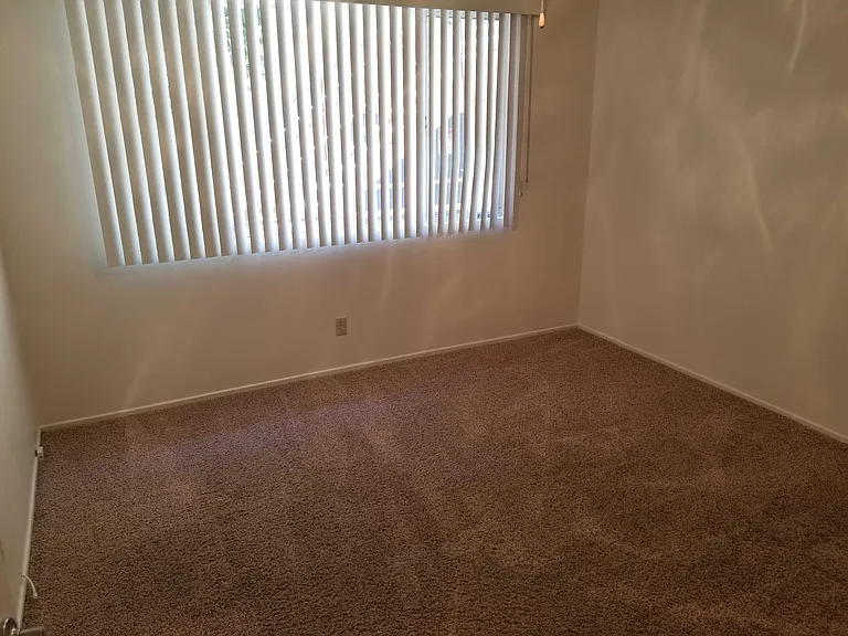 Fruitland Dr — Photo 35
