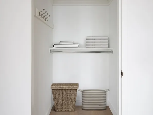 105 Duane Street image 4 of 16