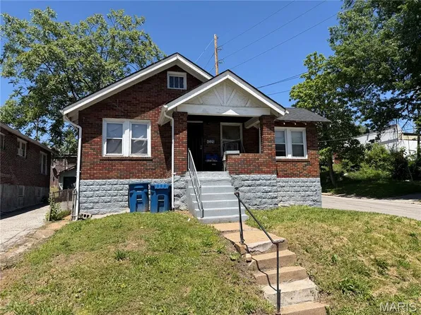 4325 Rosewood Ave, Saint Louis, MO 63120