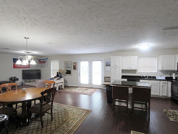 4th image of 1414 Passage Dr