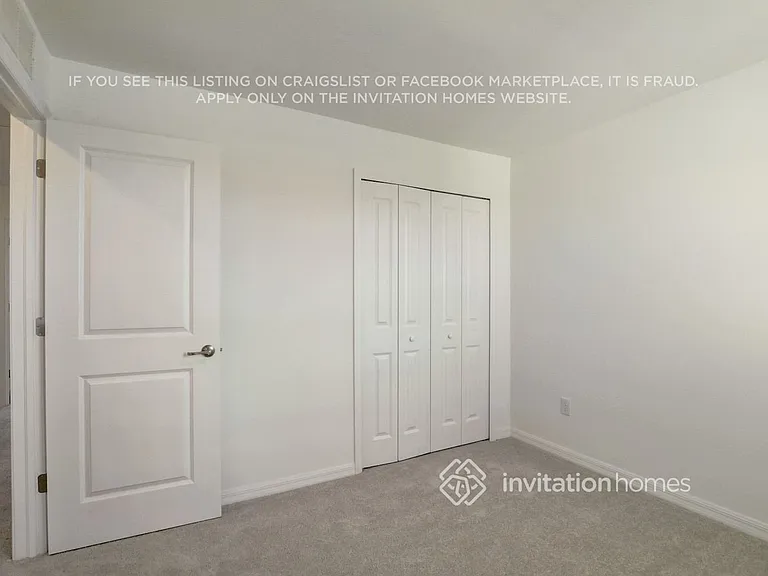 1927 E Landings Way — Photo 10